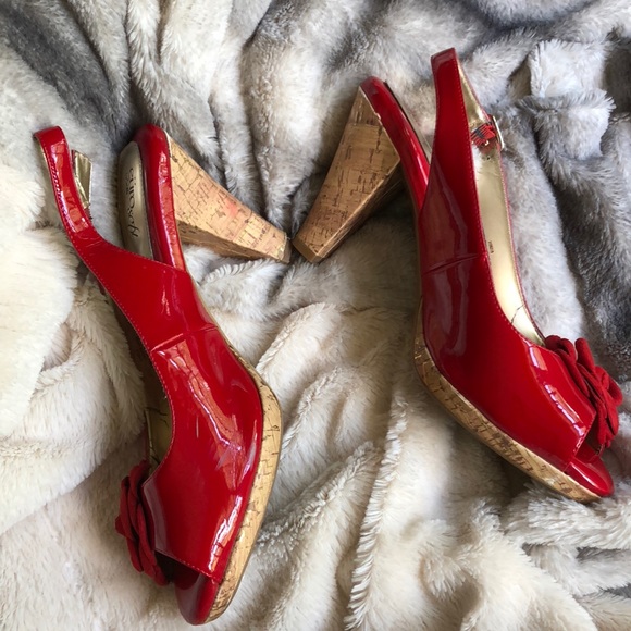 red sling-backs - Picture 3 of 5